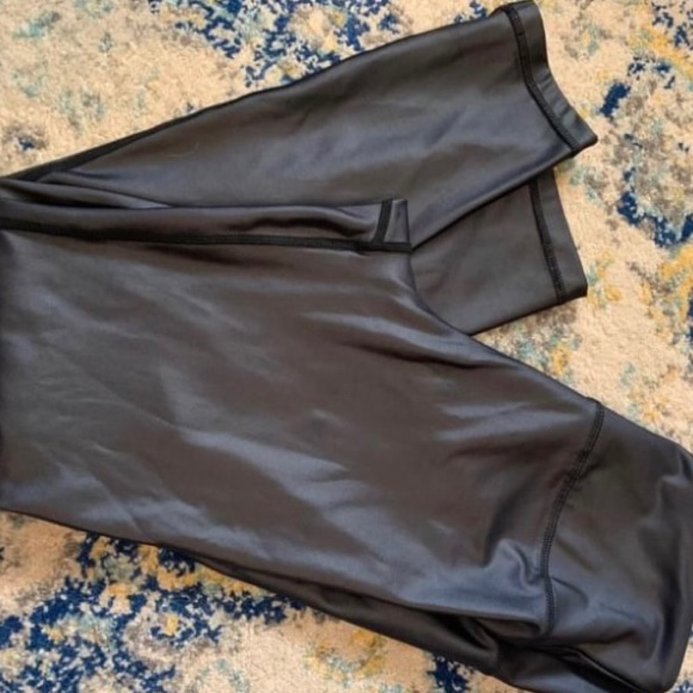 8-10 black metallic leggings